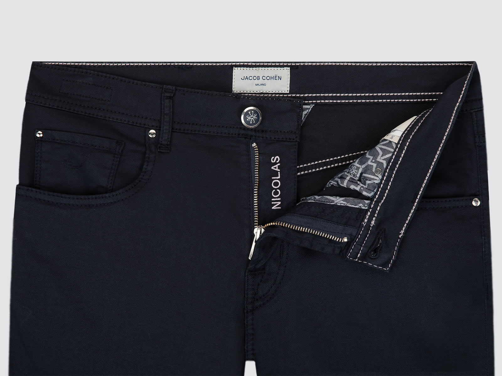 Nicolas short bleu marine en coton lyocell stretch