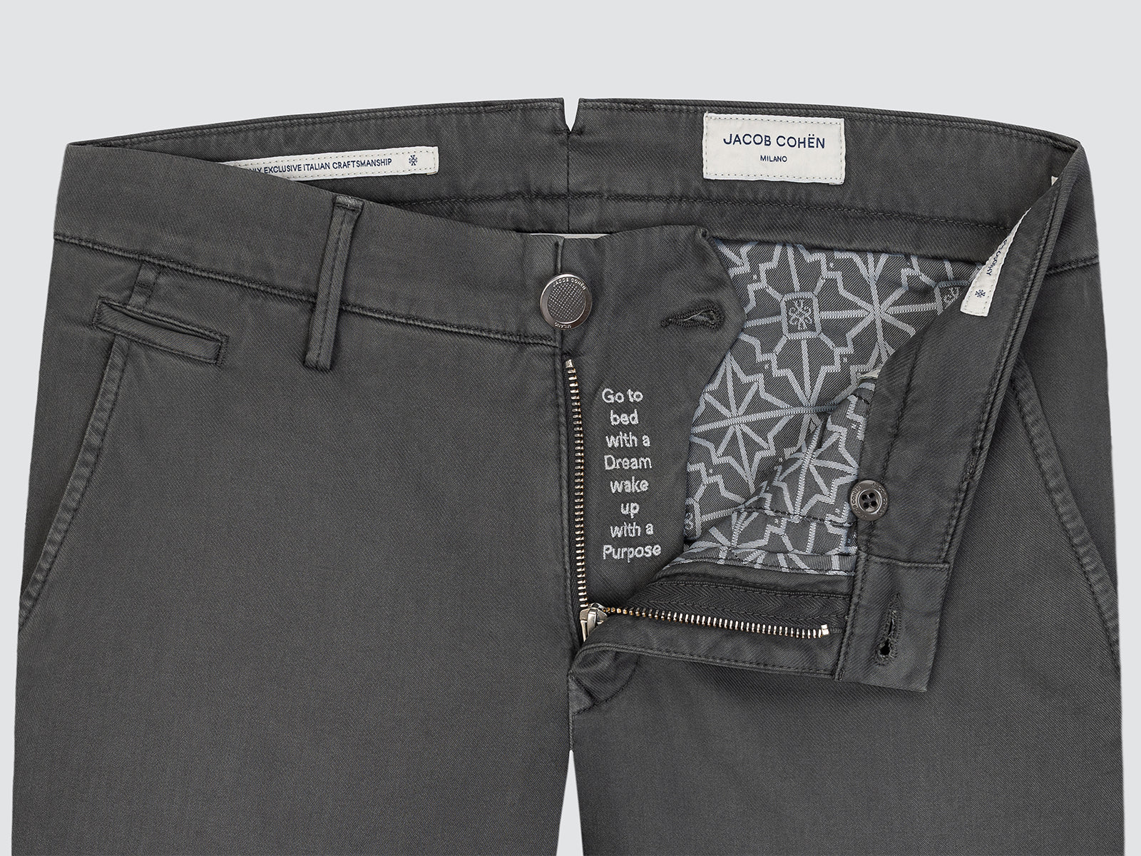 Chino Bobby de algodón modal elástico gris