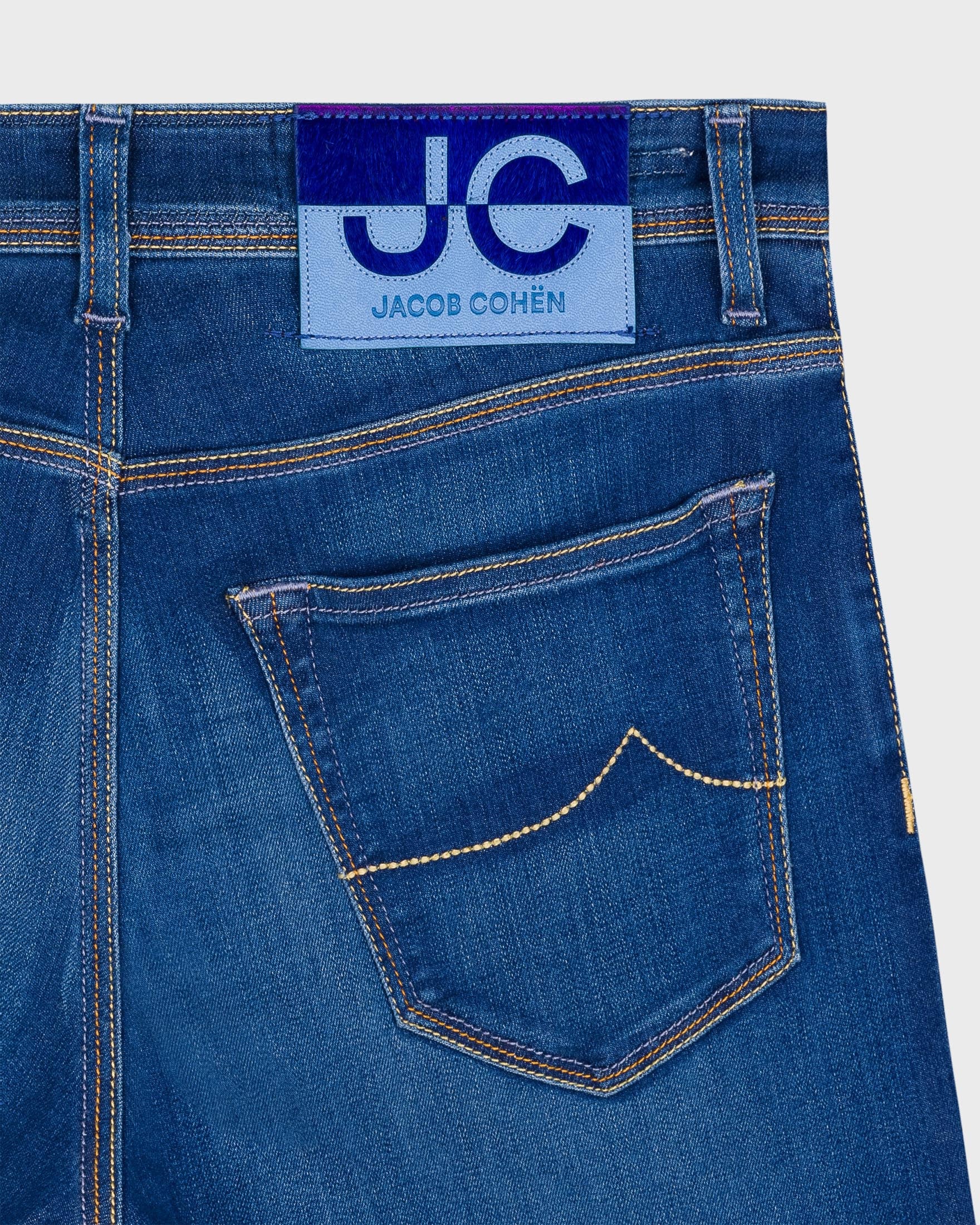 Jacob Cohen bard medium blue super stretch