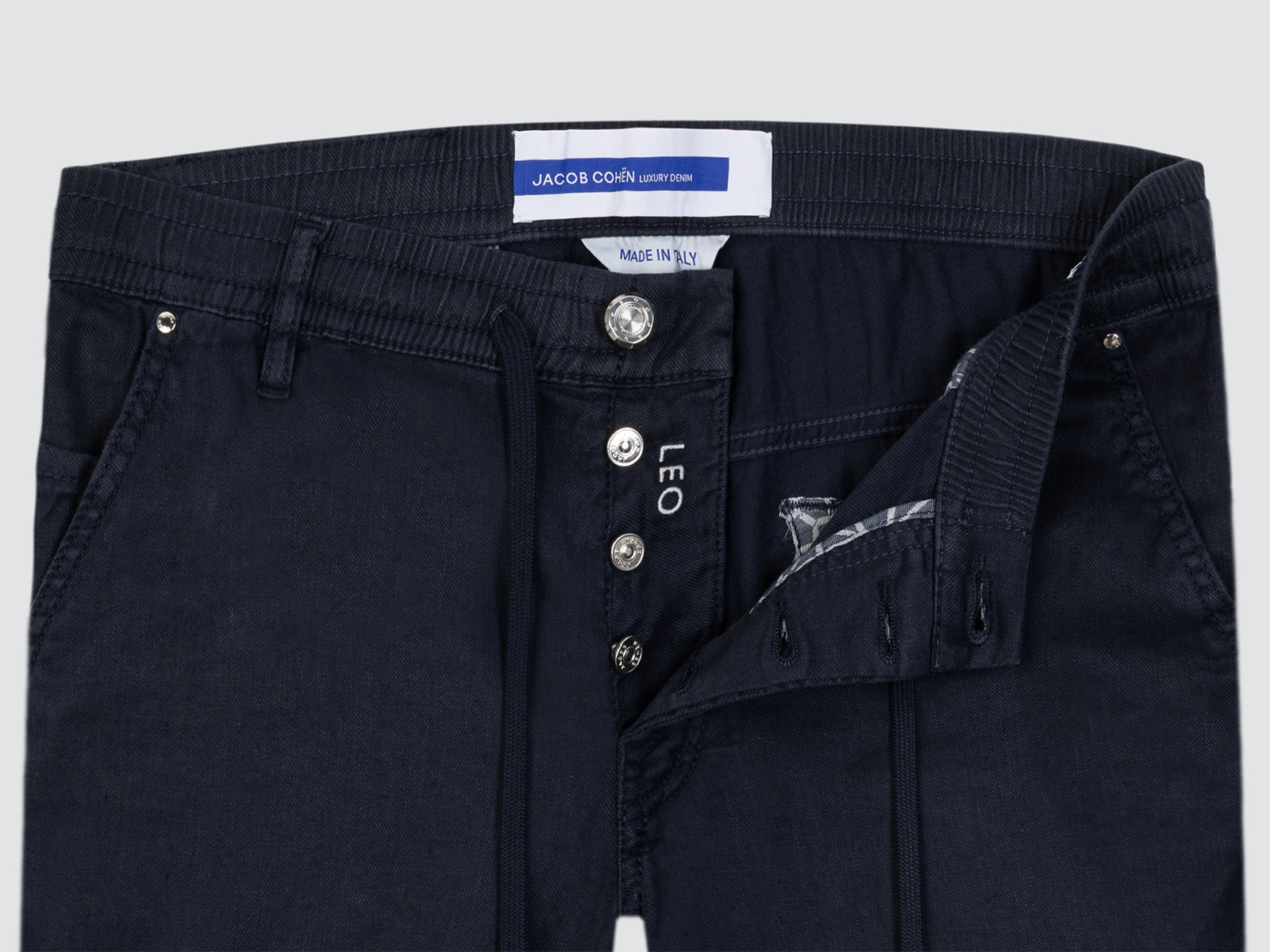 Leo Marineblaue Bermudashorts aus Leinen und Baumwolle