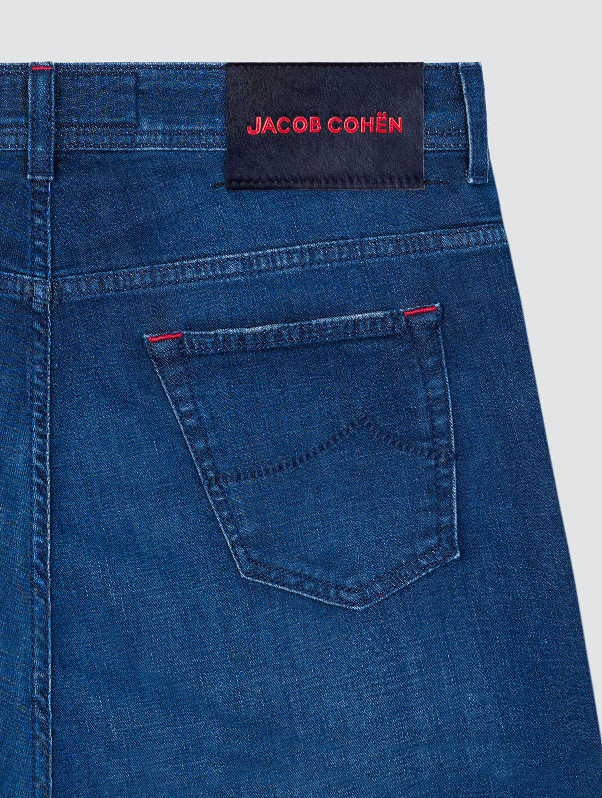 Bermuda Lou new collection summer Jacob Cohen dark blue denim red logo and button