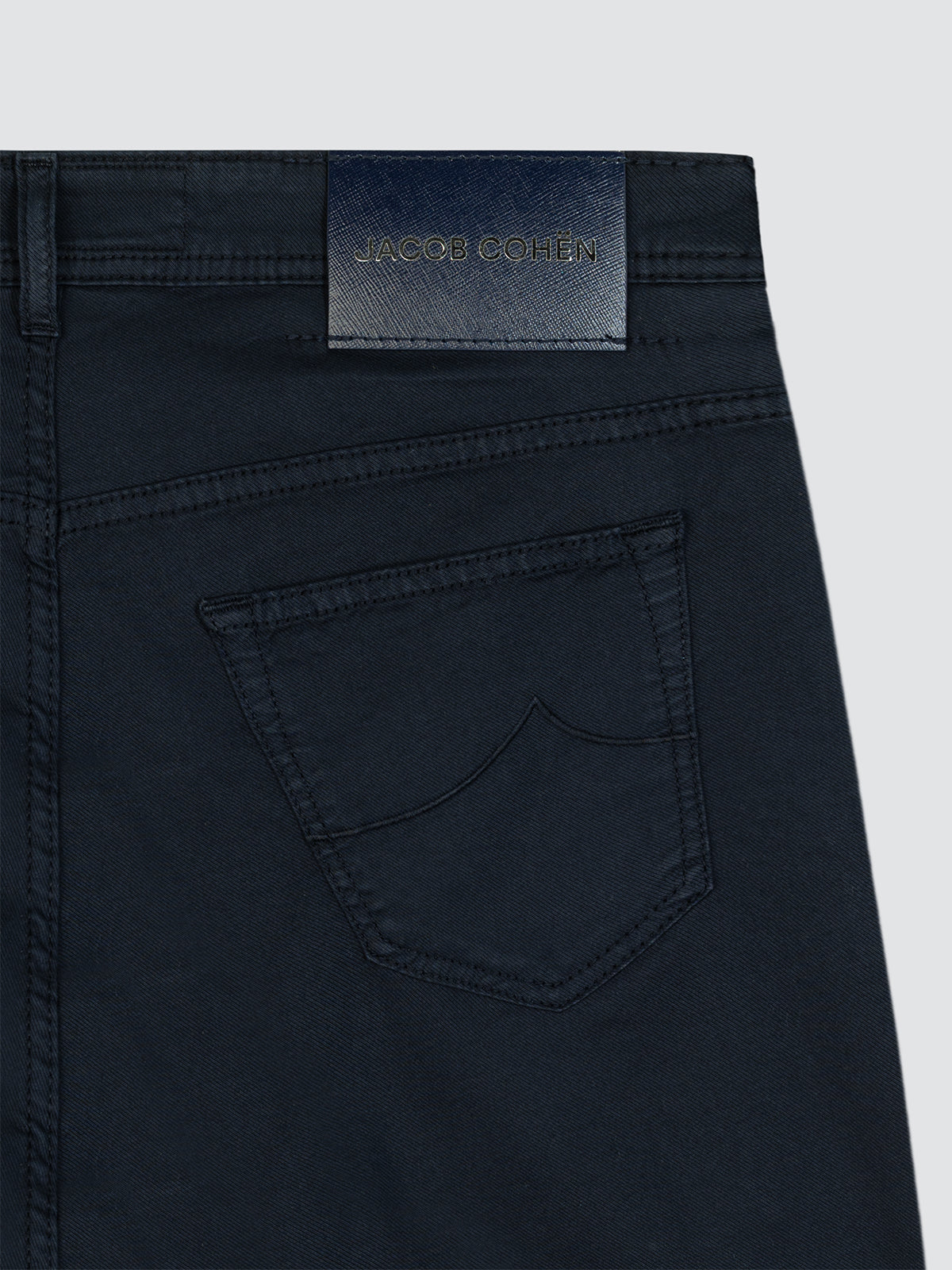 Bermuda Jacob Cohën Lou navy blue lyocell stretch coton