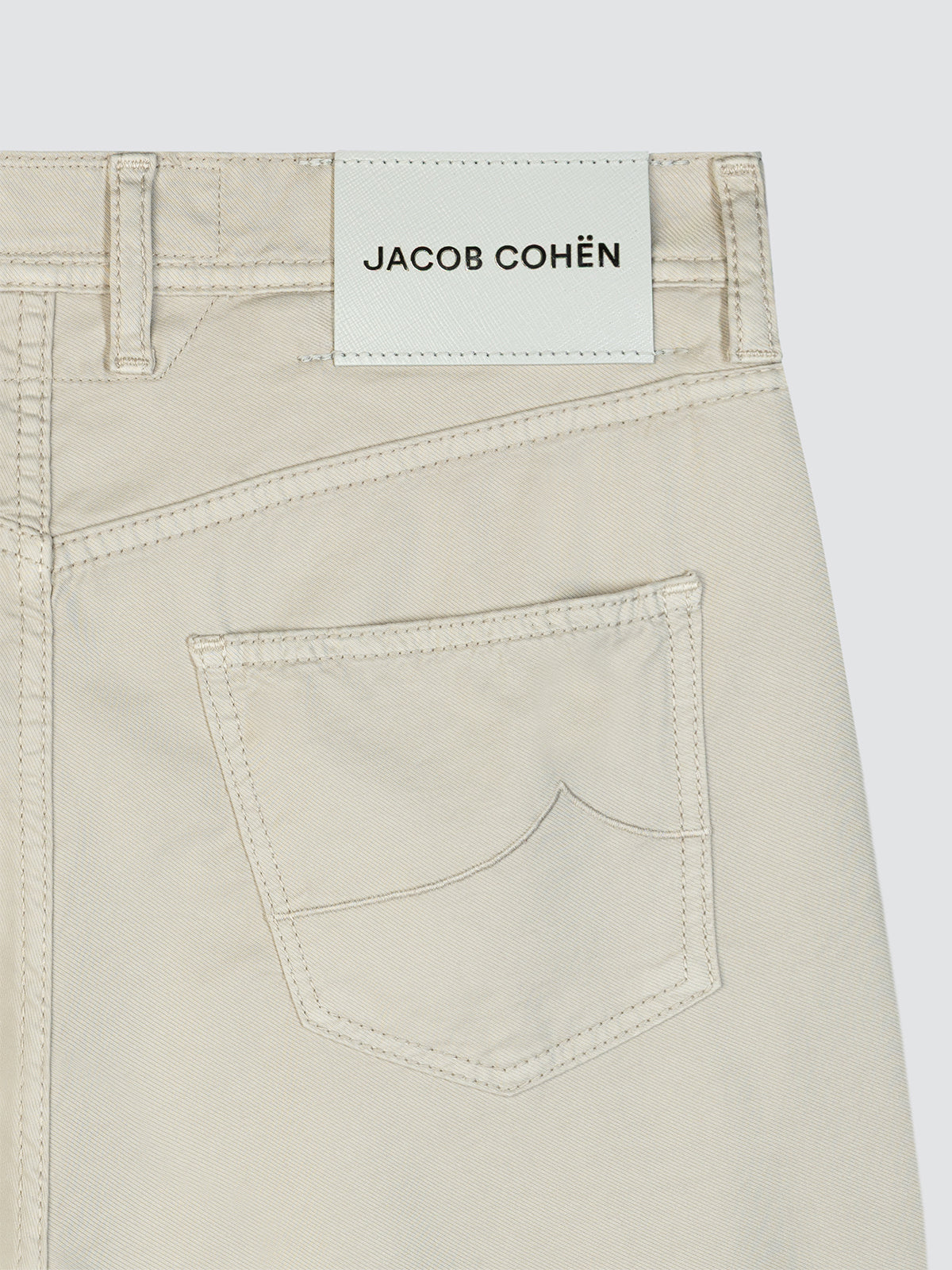 Short Jacob Cohen Nicolas pearl grey cotton lyocell stretch
