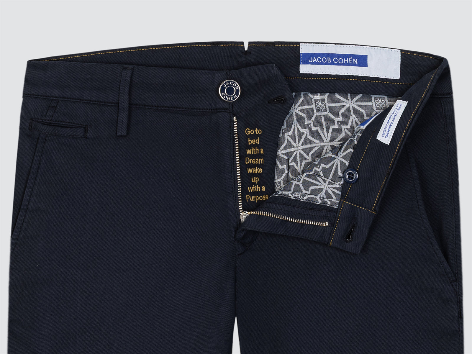 Bob Bermudashorts Marineblauer Baumwoll-Lyocell-Twill mit Stretch