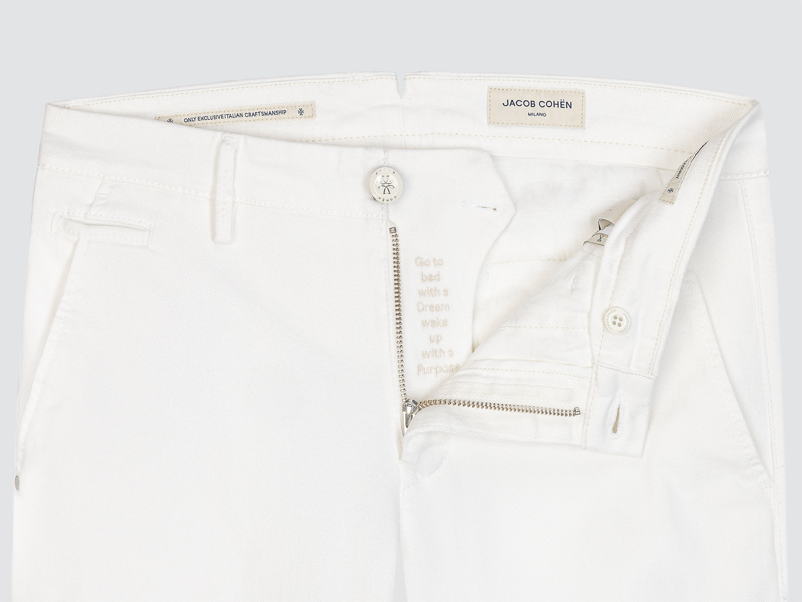 Bobby Chinohose aus weißem Super Stretch Soft-Denim