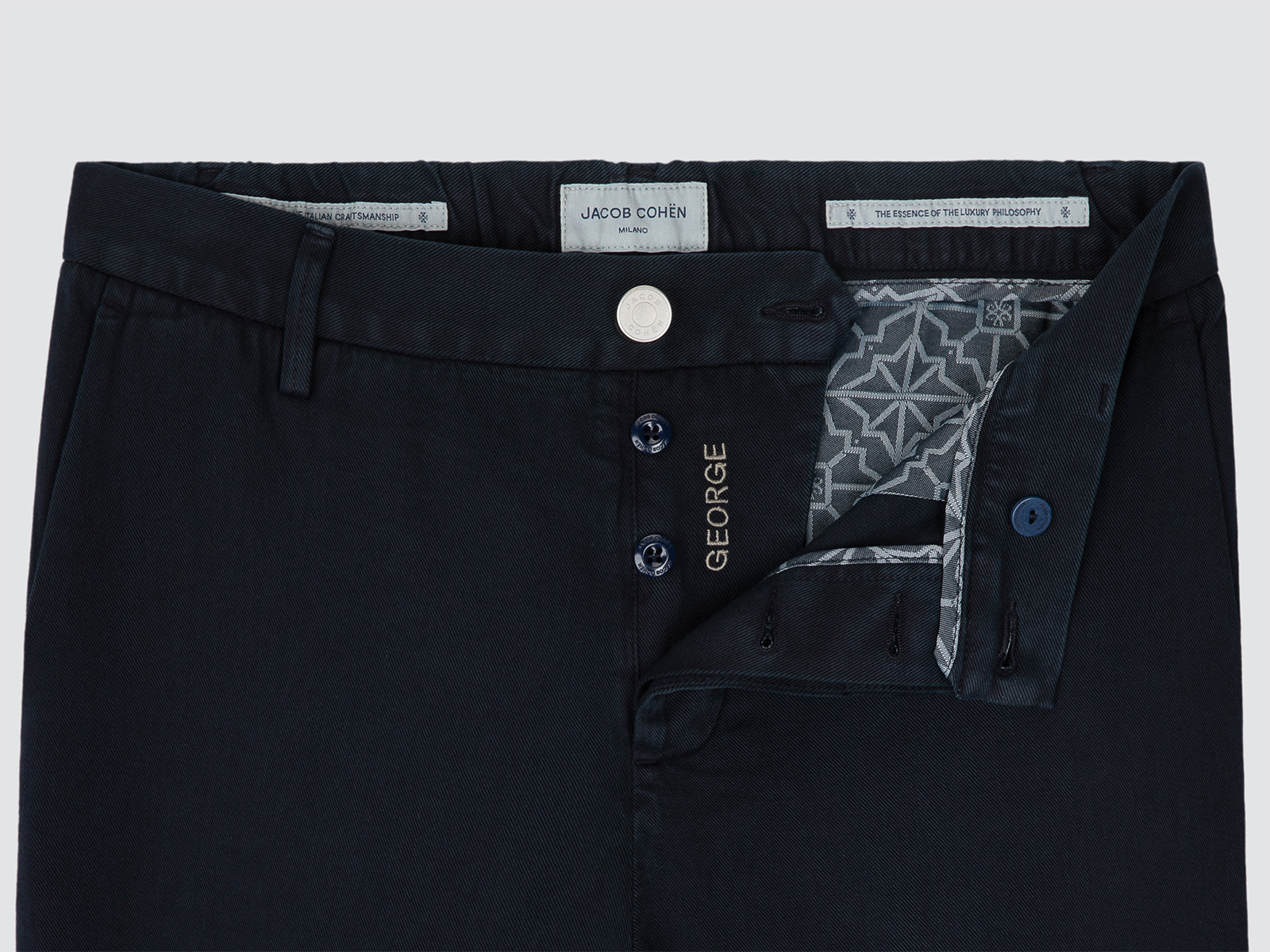 Bermudas George en sarga elástica de algodón azul marino
