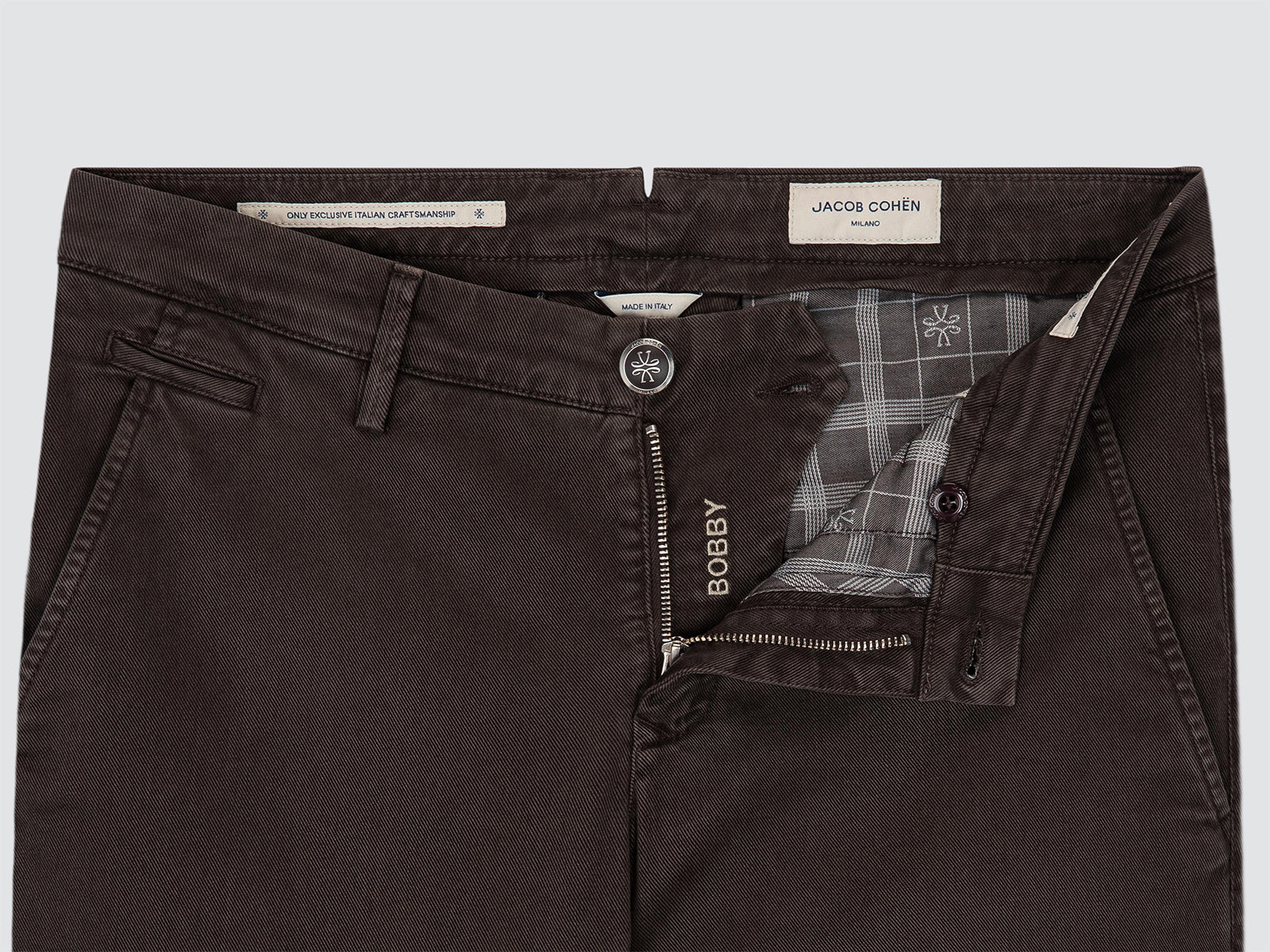 Bobby – Brauner Stretch-Twill aus Baumwolle und Lyocell