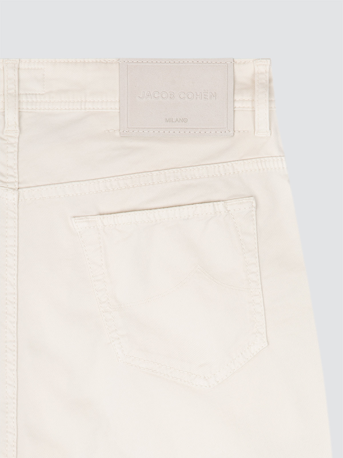 Lou - Off-white short cotton stretch lyocell