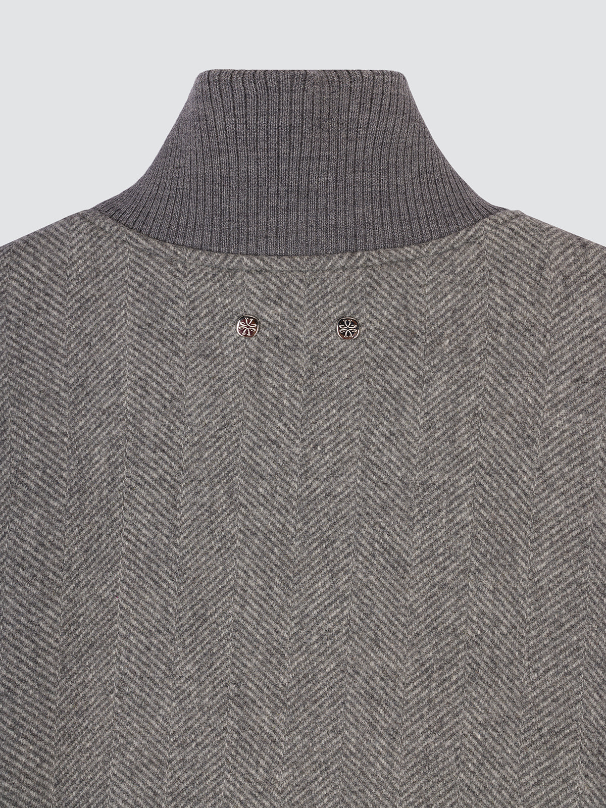 Wolljacke mit Fischgrätmuster