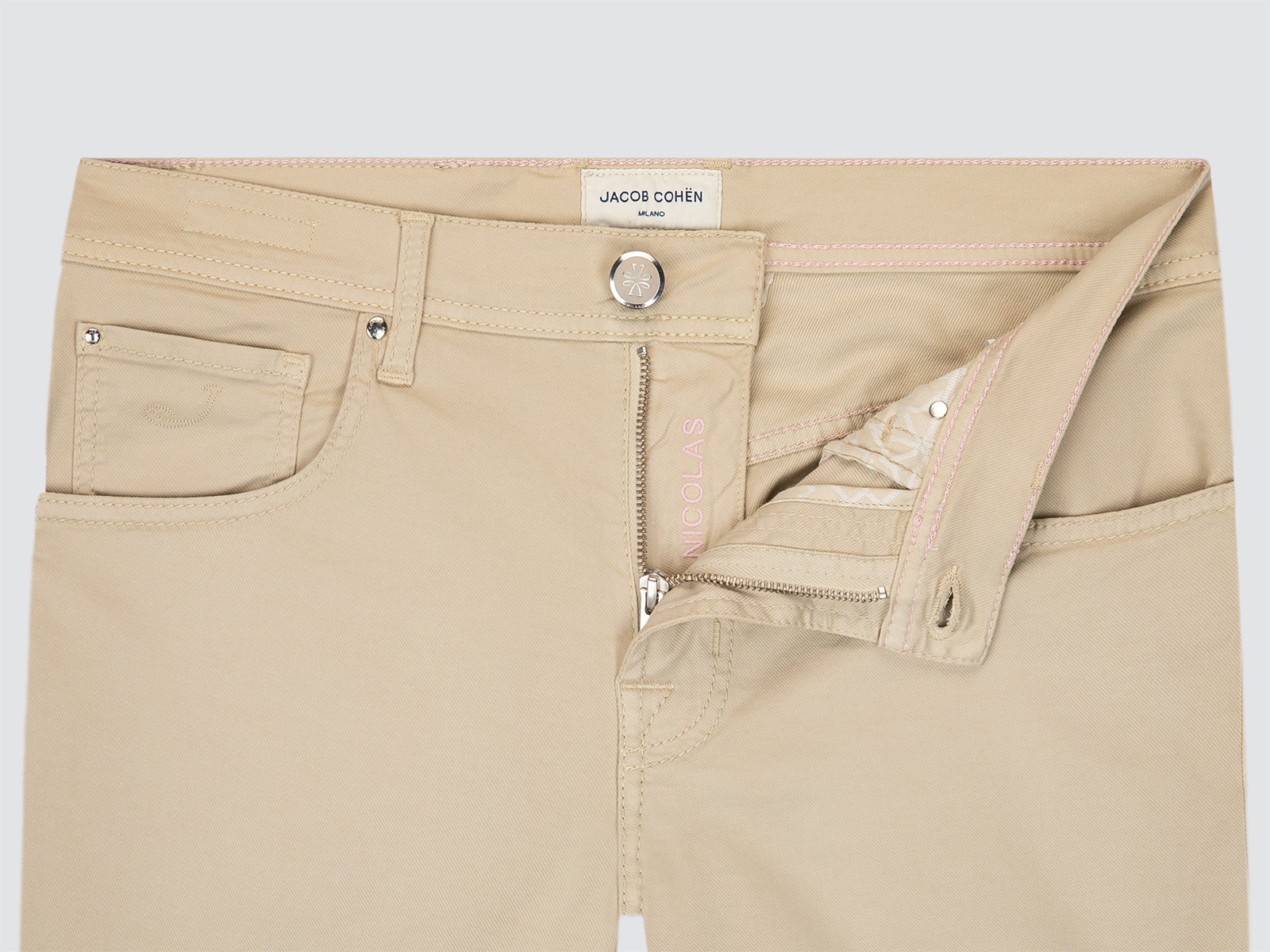Nicolas short en coton lyocell extensible beige sable