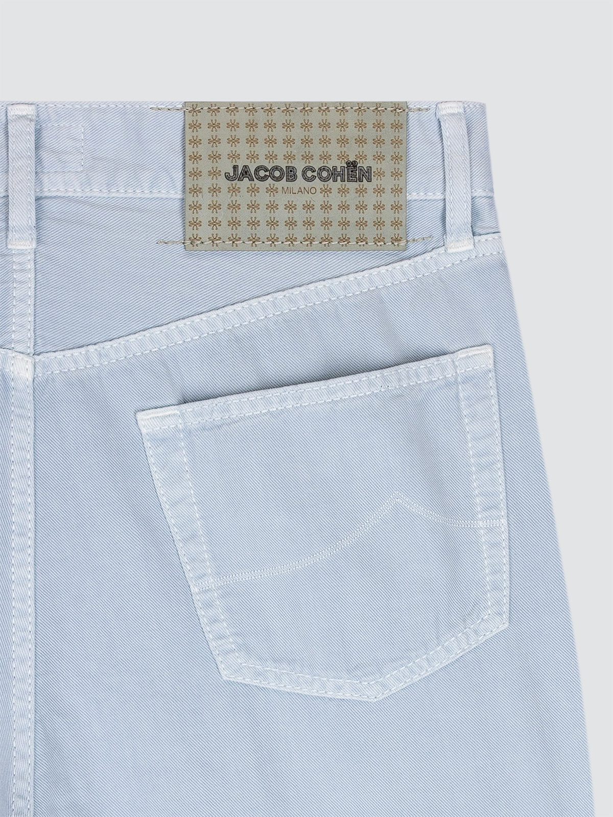 Light blue cotton linen 5 pockets pants Edo with a Jacob Cohen label on a white background