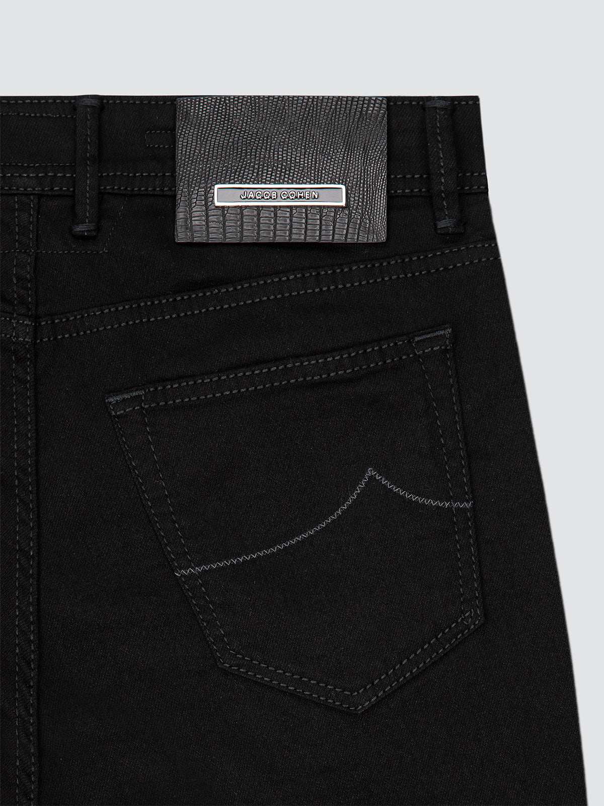 Jeans Jacob Cohen Nick black lizard patch back view