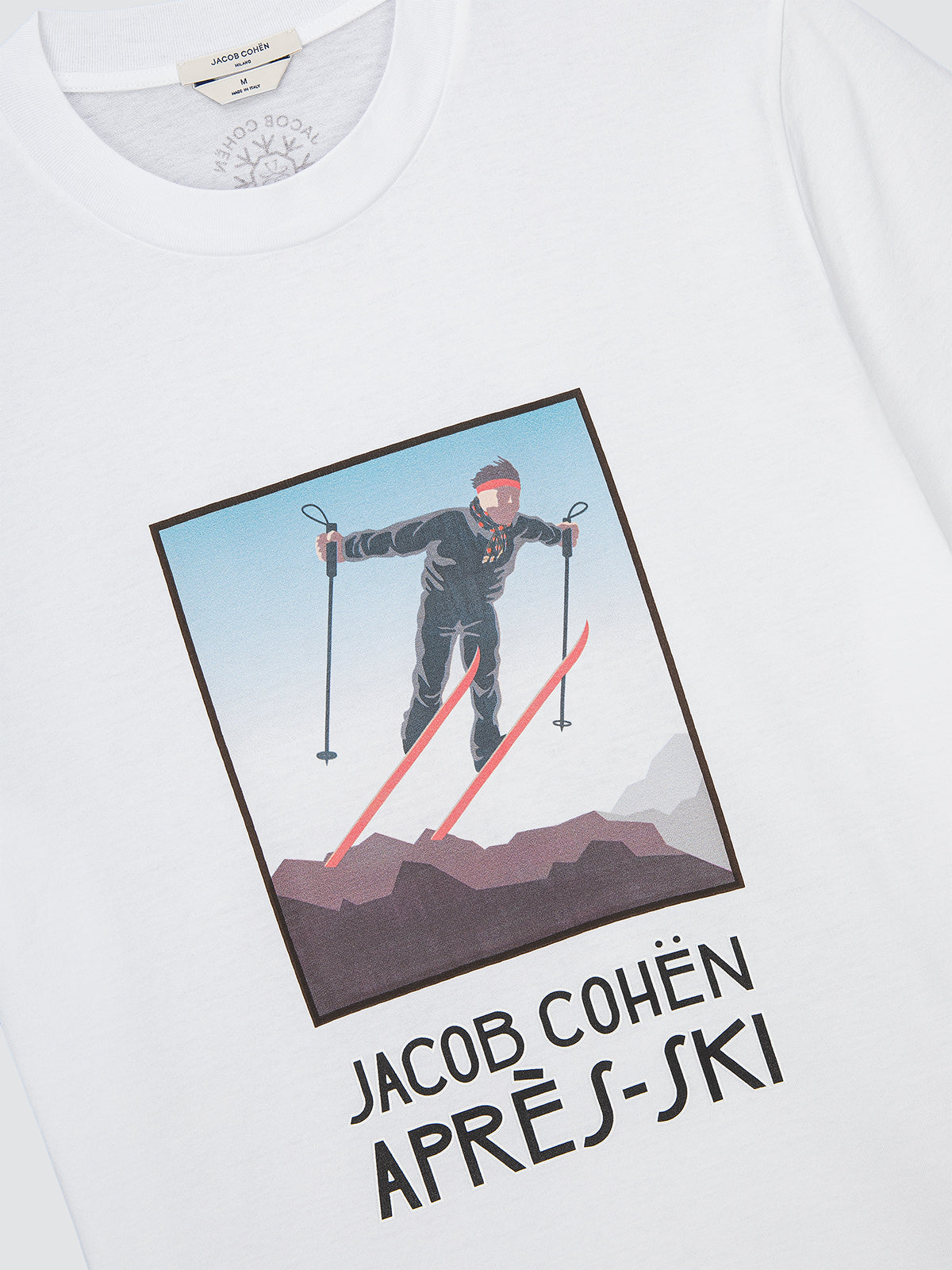 White t-shirt with a graphic of a skier and 'Jacob Cohen Après-Ski' text on a white background